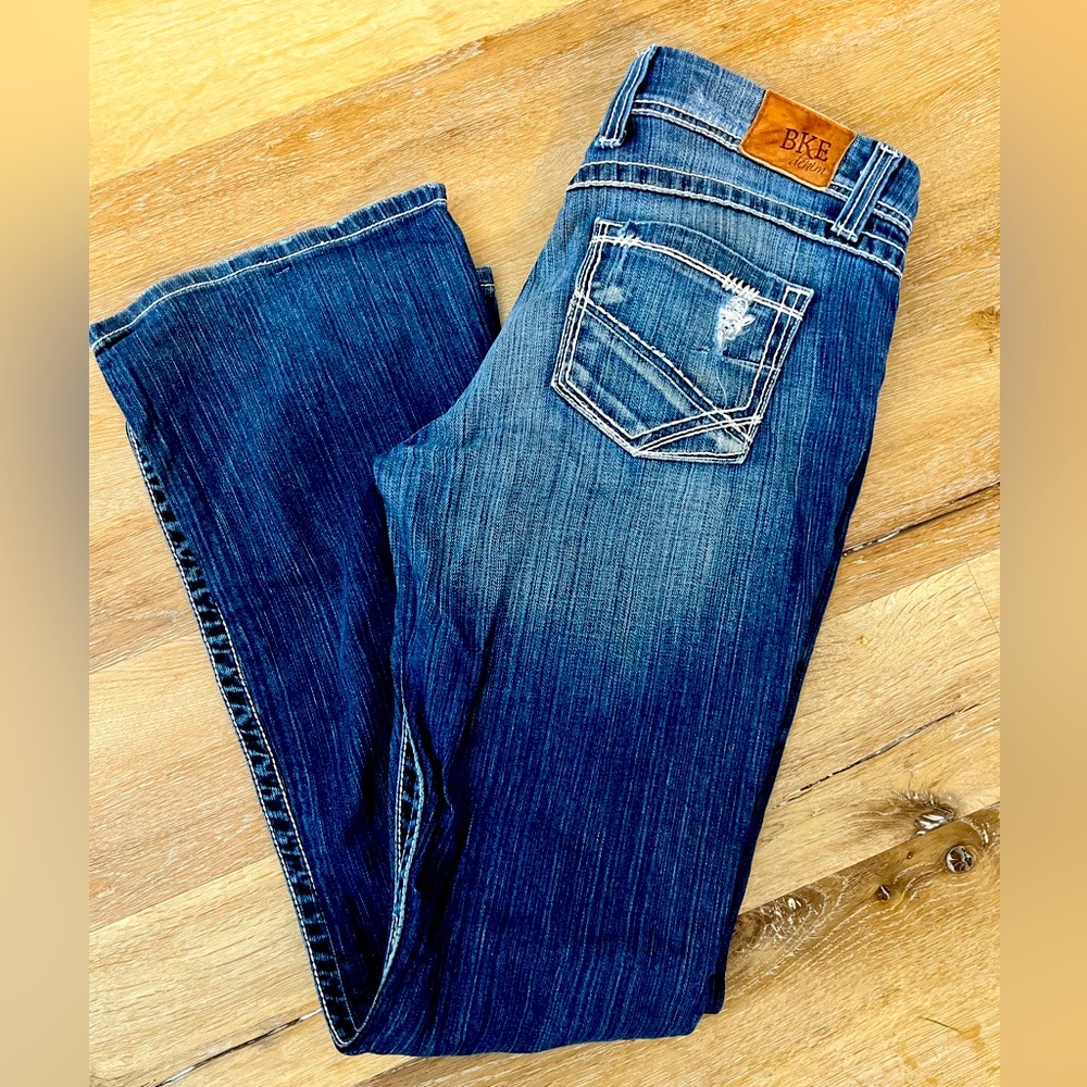 BKE Woman’s jeans. 32x 33 1/2. Comfortable.